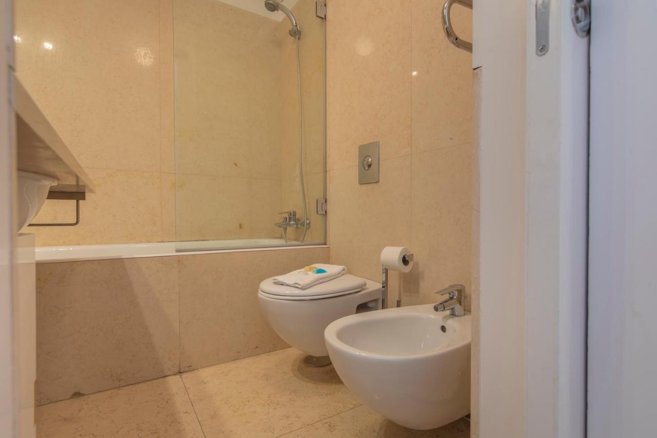 Downtown Apartment Santa Justa Lissabon Buitenkant foto